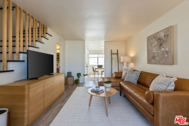 Property photo of 728 Ohio AV