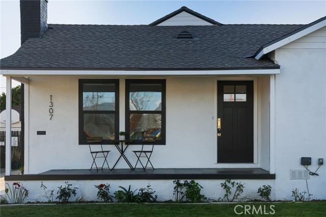 Property photo of 1307 N Avon