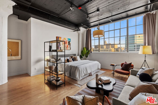 Property photo of 420 S San Pedro ST