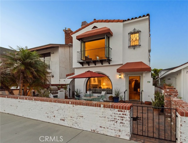 Property photo of 1305 E Balboa BL
