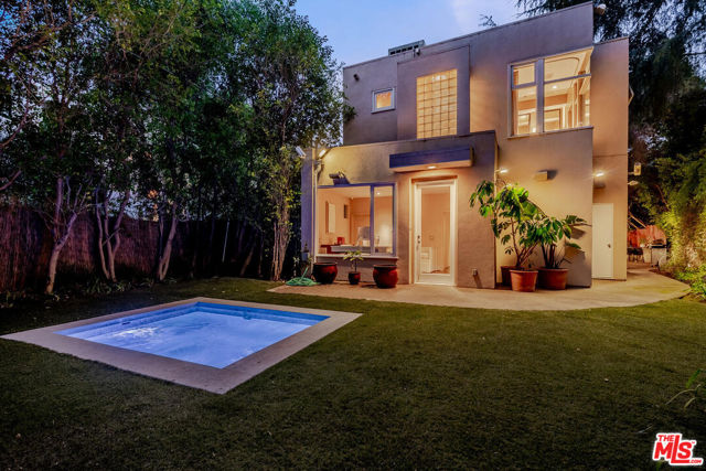 Property photo of 2423 Horse Shoe Canyon RD