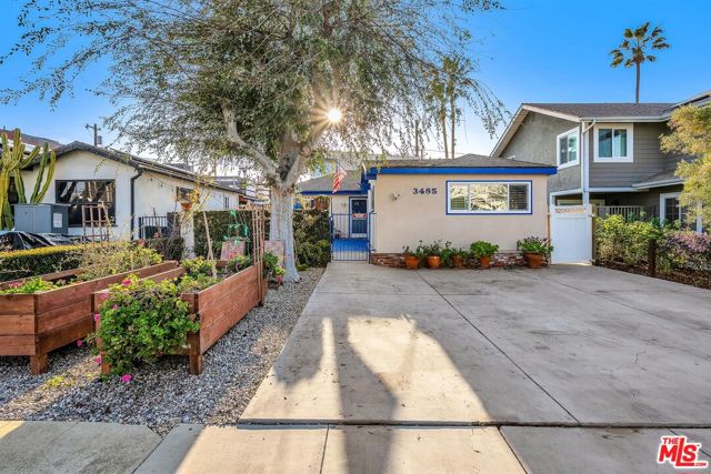 Property photo of 3485 Rosewood AV