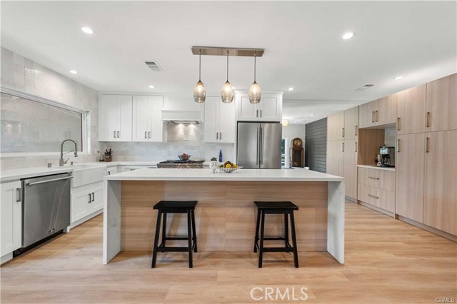 Property photo of 7600 Earldom AV