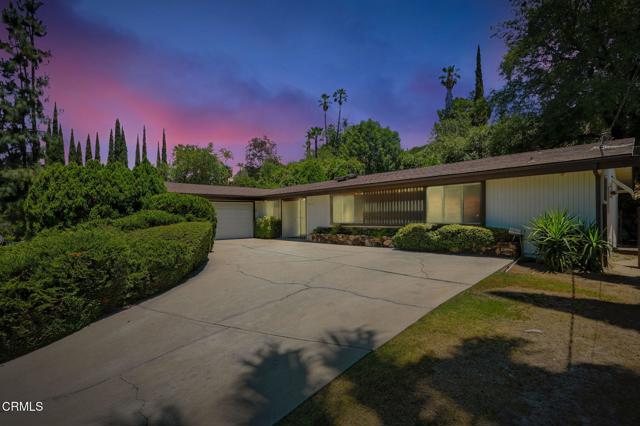 Property photo of 20877 Kelvin PL