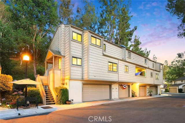 Property photo of 1696 Shady Brook DR
