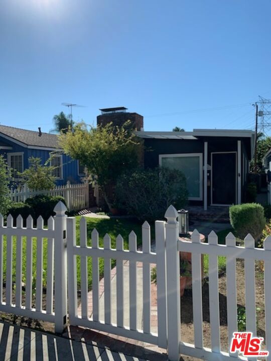 Photo of 4008 W Chandler Bl