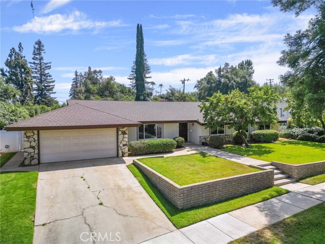 Property photo of 375 Franklin AV