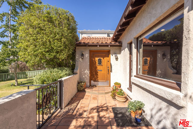 Property photo of 10436 Troon AV