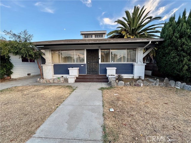 Property photo of 214 E 56th ST