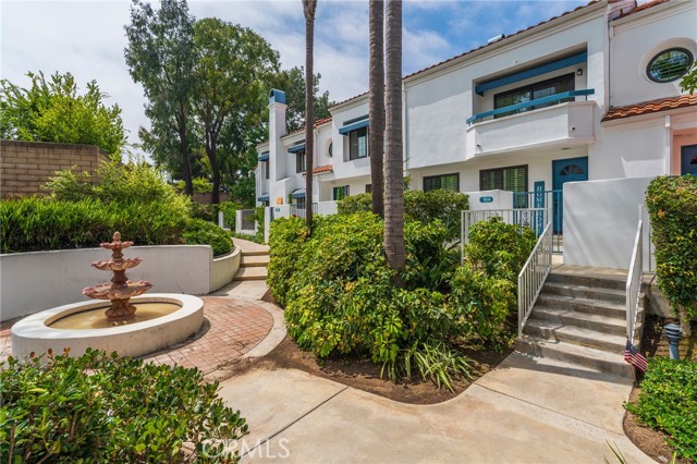 Property photo of 19561 Pompano Ln