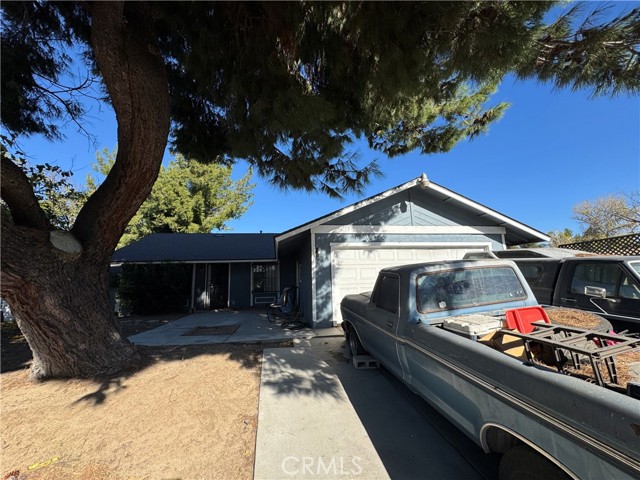 Property photo of 446 E Fromer ST