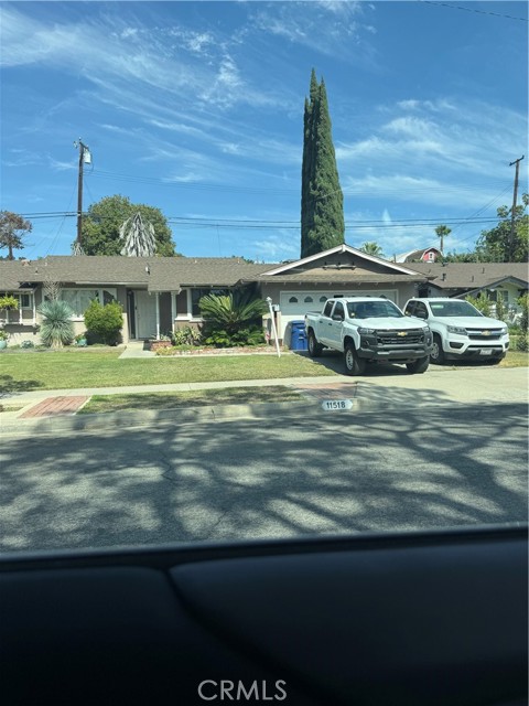 Property photo of 11518 Toerge DR