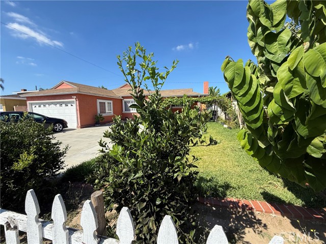 Property photo of 1014 N Daisy AV