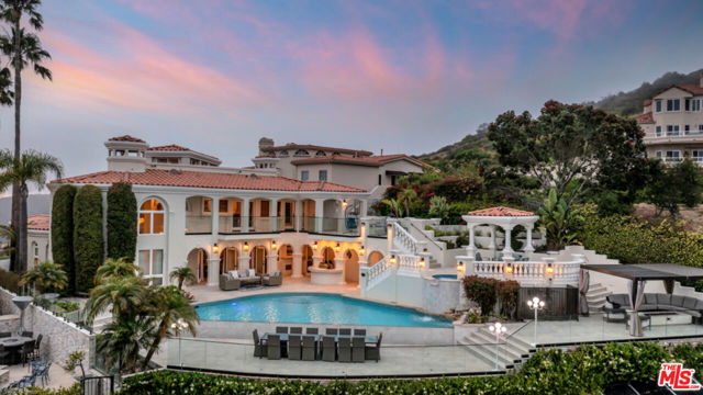 Photo of 8 Saint Tropez