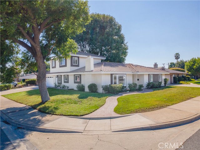 Property photo of 306 Ivy CT