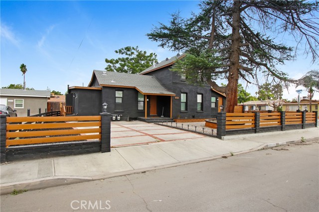 Property photo of 165 N Alessandro AV
