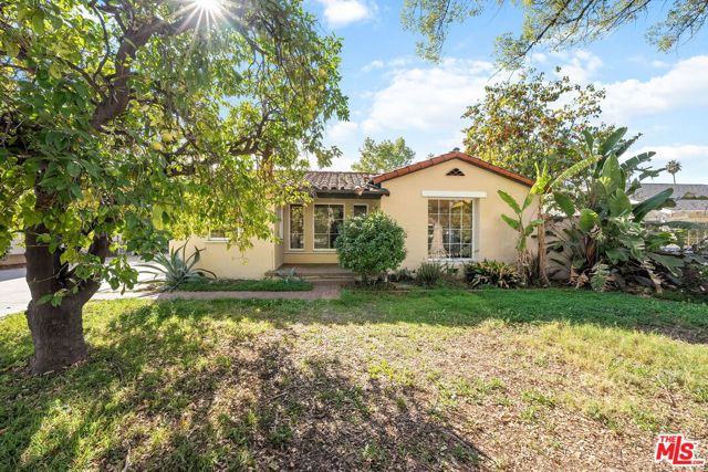 Property photo of 2130 Addison WY