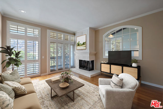 Property photo of 17099 Palisades CR