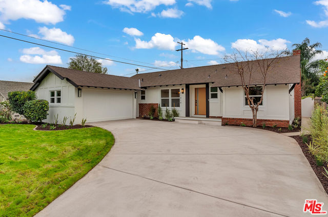 Photo of 21014 Baltar St