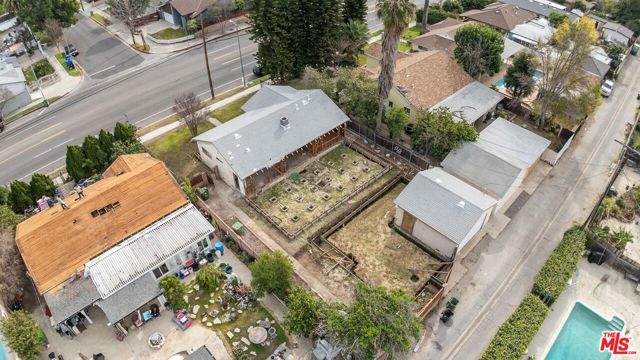 Property photo of 7439 Mason AV