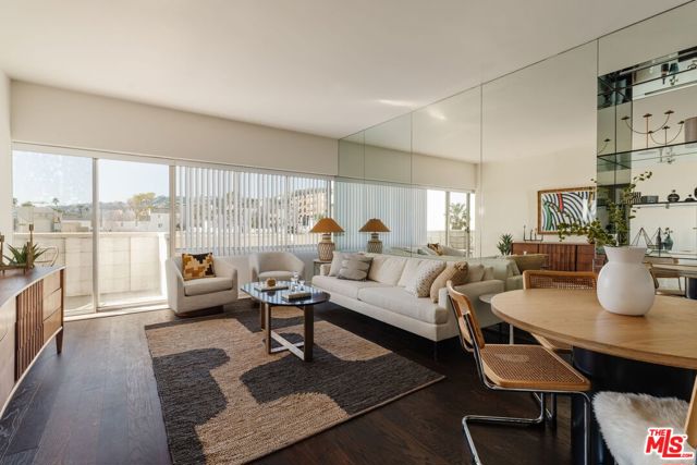 Property photo of 7135 Hollywood BL