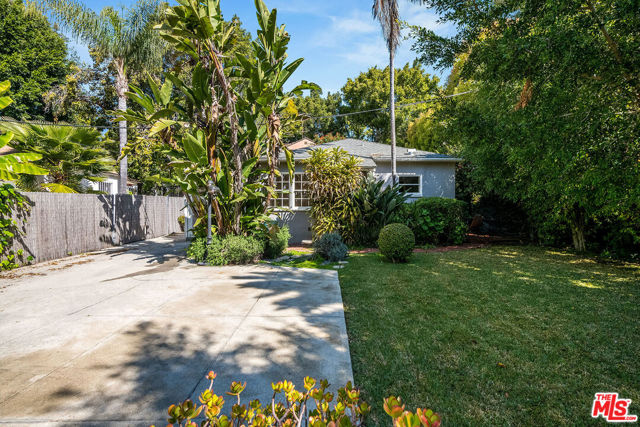 Property photo of 1240 Greenacre AV