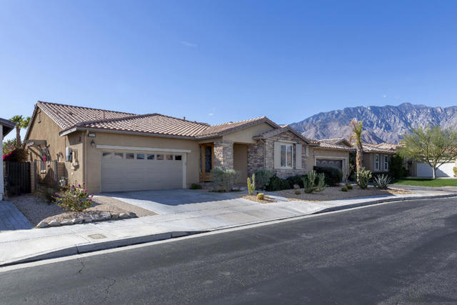 Property photo of 1933 Savanna WY