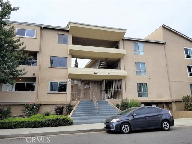 Property photo of 10757 Hortense ST