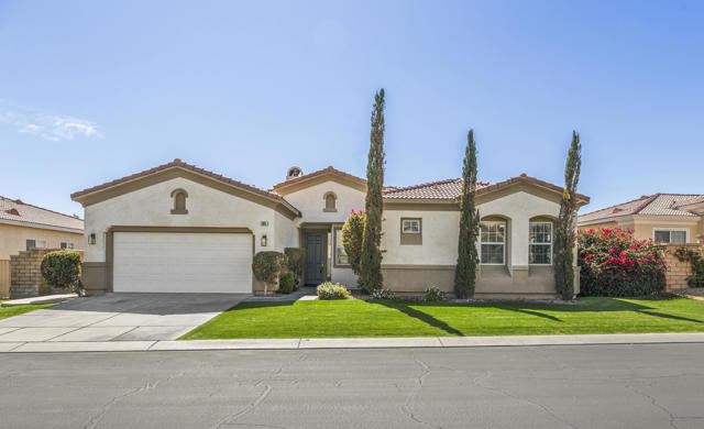 Property photo of 79931 Parkway Esplanade