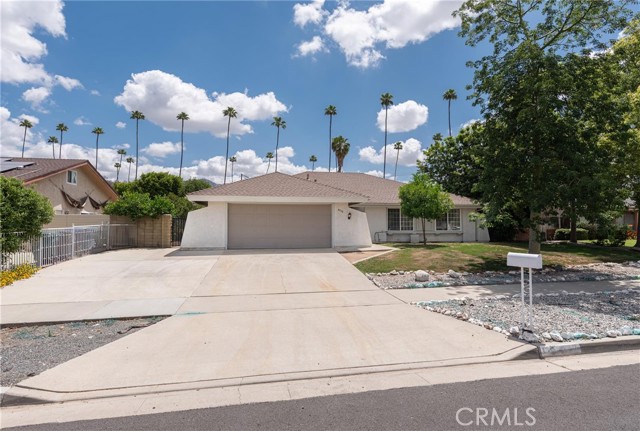 Property photo of 4950 Via Campeche