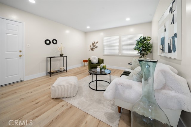 Property photo of 5882 Bowcroft ST