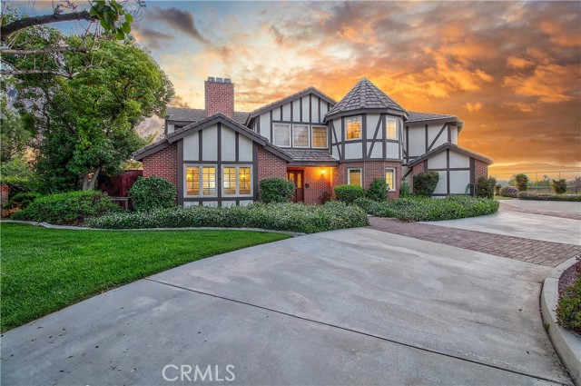 Property photo of 6735 Calais CT