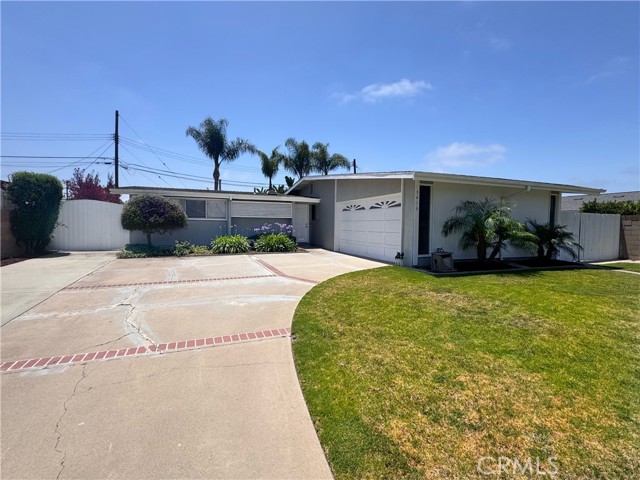 Property photo of 9416 La Luna AV