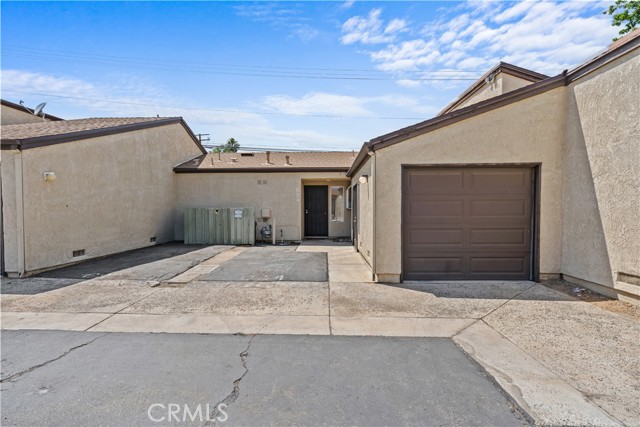 Property photo of 684 Parkview DR