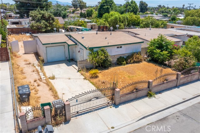 Property photo of 13376 Barbara ST