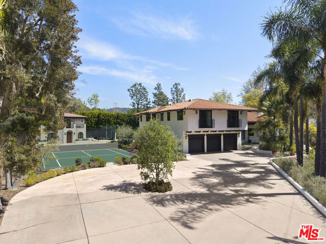 Property photo of 7651 Willow Glen RD