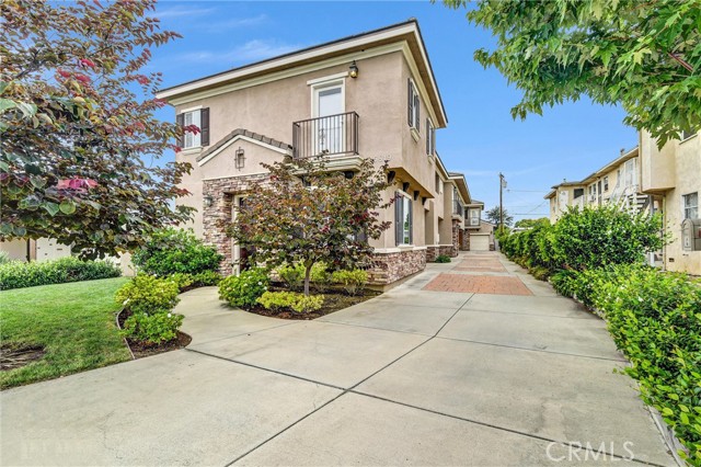 Photo of 5819 Baldwin