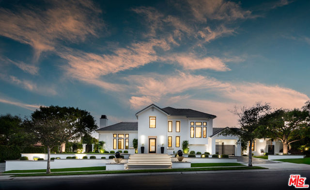 Property photo of 25430 Prado De Azul
