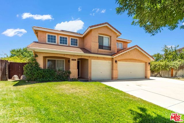 Property photo of 44220 Encanto WY