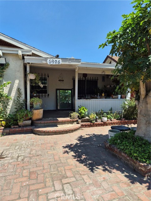 Property photo of 6906 S Figueroa ST