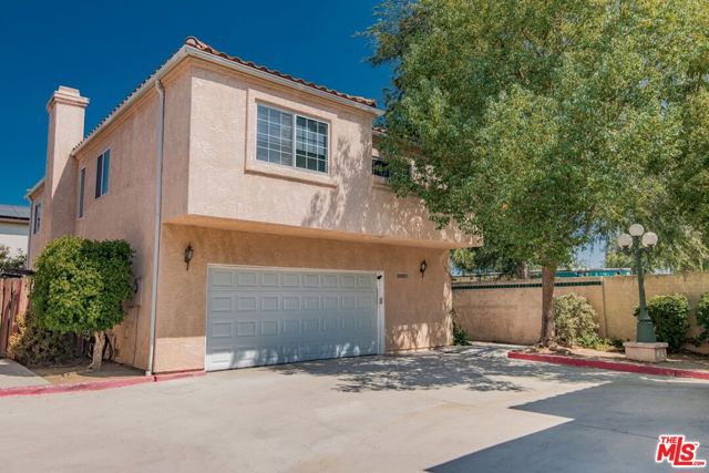 Property photo of 9400 Noble AV