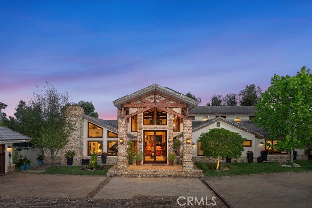 Photo of 7626 E Saddlehill Tr
