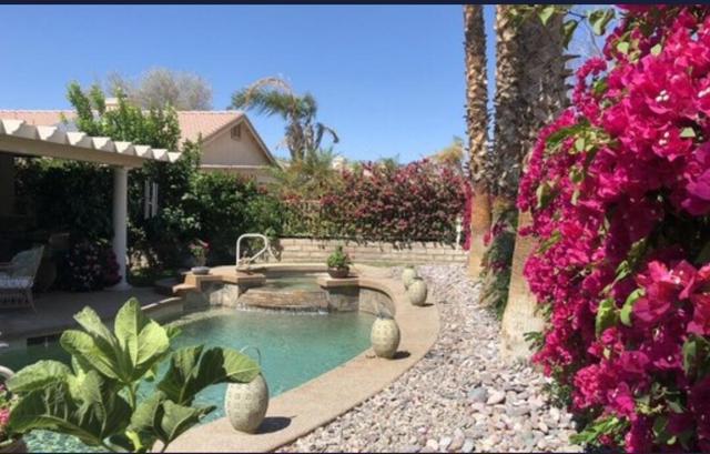 Property photo of 82570 Delano DR