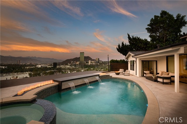 Property photo of 11039 Wrightwood PL