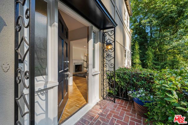 Property photo of 5919 Tuxedo TE