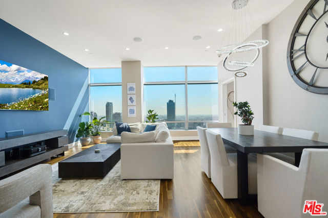 Property photo of 900 W Olympic BL