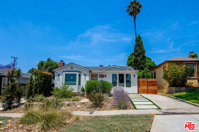 Property photo of 441 W Ellis AV