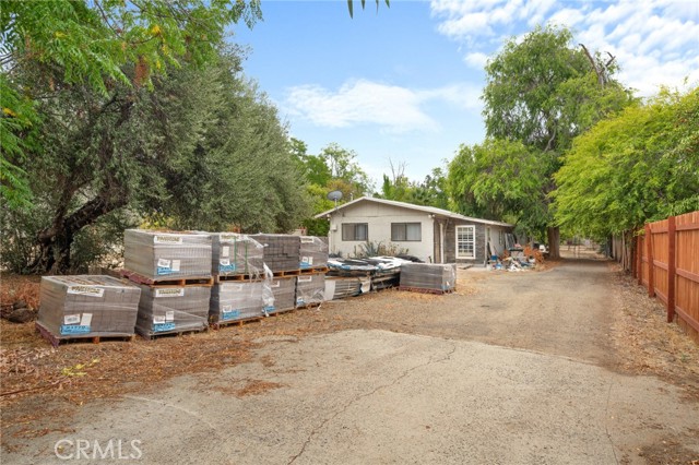 Property photo of 816 E Lakeshore