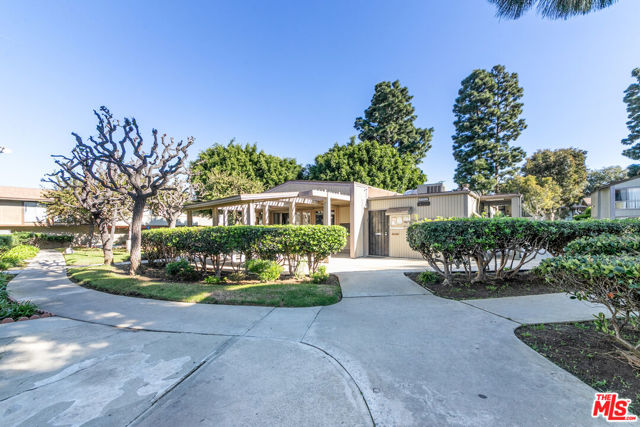 Property photo of 803 W 232nd ST