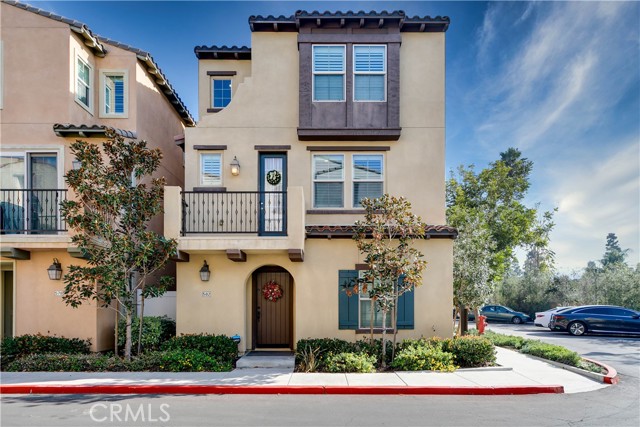 Property photo of 582 S Harbor Blvd